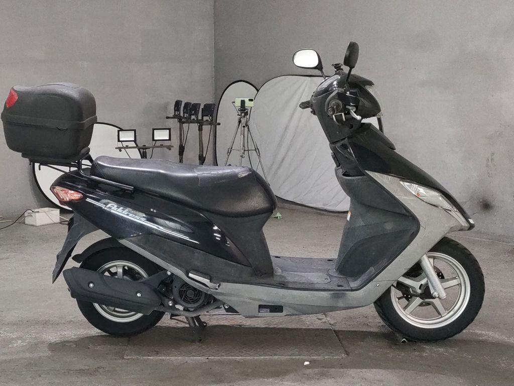 Фото Suzuki ADDRESS V125 с японского аукциона