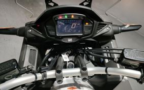 HONDA VFR800X RC80