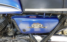 YAMAHA RD250 352