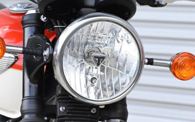 TRIUMPH BONNEVILLE T100 DAD70G