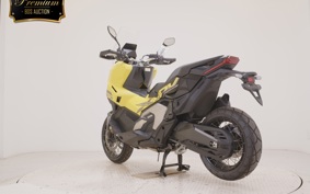 HONDA X-ADV 750 2026 RH21