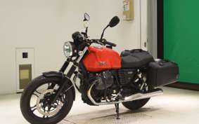 MOTO GUZZI V7 STONE 2019