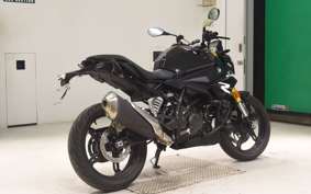 BMW G310R 2024