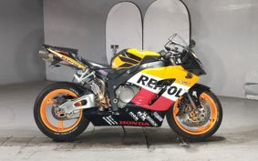 HONDA CBR1000RR 2005 SC57