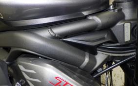 TRIUMPH STREET TRIPLE RS 2022