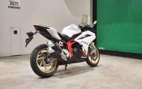 HONDA CBR250RR A 1998 MC51
