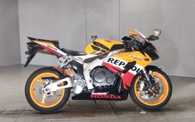 HONDA CBR1000RR SC57