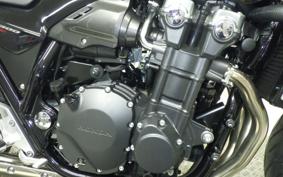 HONDA CB1300SF SUPER FOUR Gen. 3 2025