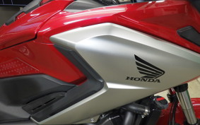 HONDA NC750X A 2016 RC90