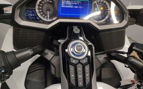 HONDA GL1800 TOUR DCT SC79