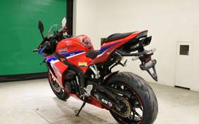 HONDA CBR600RR 2024 PC40