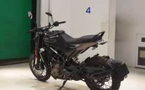 HUSQVARNA SVARTPILEN 401 2024