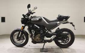 HUSQVARNA SVARTPILEN 401 2022