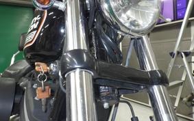 HARLEY XL883R 2012