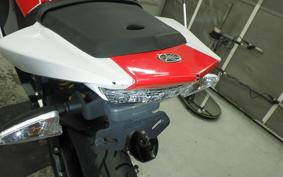 YAMAHA YZF-R125
