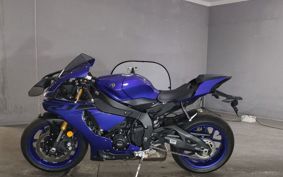 YAMAHA YZF-R1 2018 RN49