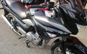 SUZUKI GSR250S GJ55D