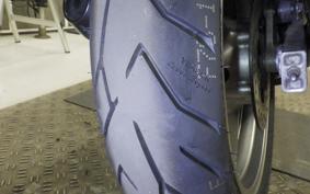 SUZUKI GSR250S