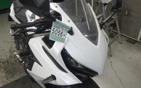 HONDA CB650R 2023