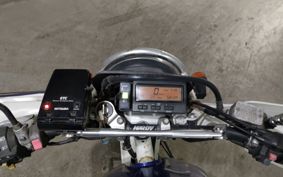 SUZUKI DJEBEL250XC SJ45A