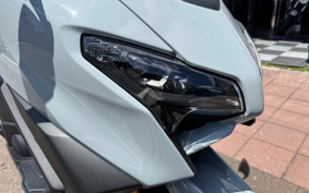 YAMAHA T-MAX 560 A TECHMAX 2025 SJ21J