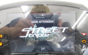 TRIUMPH  TRIUMPH  STREET  TRIPLE RS 2025 HDA614