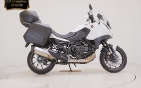 HONDA NT1100 2022 SC84