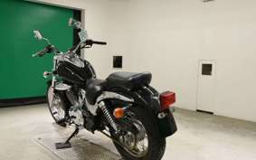 SUZUKI INTRUDER 250 LC 2026 VJ51A