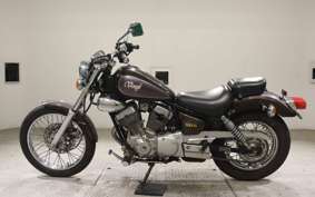 YAMAHA VIRAGO 250 2004 3DM