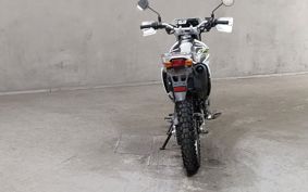 HONDA XR230 MD36