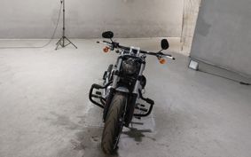 HARLEY FXBRS1870 YHK