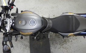 TRIUMPH STREET TRIPLE R 2009