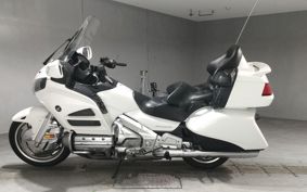 HONDA GL 1800 GOLD WING SC68