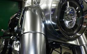 HARLEY FLBS 1870 2018