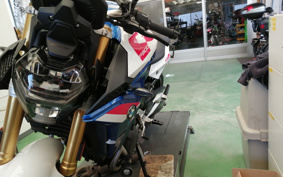 BMW F900R BASE 2024 0K11