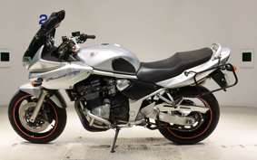 SUZUKI BANDIT 1200 S 2005 GV77A