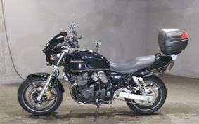 SUZUKI INAZUMA 400 GK7BA