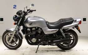 HONDA CB750 GEN 2 K 2018 RC42