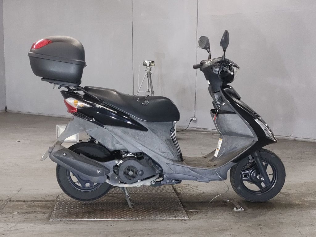 Фото Suzuki ADDRESS V125 с японского аукциона