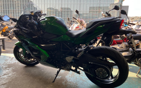 KAWASAKI NINJA H2 SX SE 2018 ZXT02A