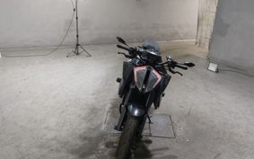 KTM 1290 SUPER DUKE R 2020 V3940