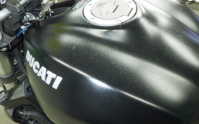 DUCATI MONSTER 821 2014