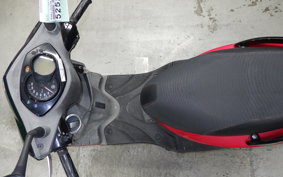 YAMAHA CYGNUS 125 XSR 2 2004 SE44J