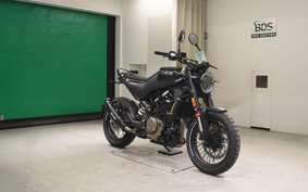 HUSQVARNA SVARTPILEN 401 2025