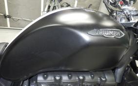 TRIUMPH ROCKET III 2015