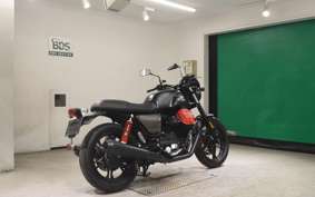 MOTO GUZZI V7 CARBON 2019