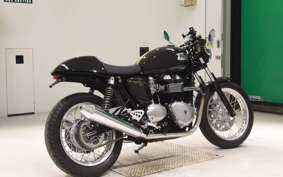 TRIUMPH THRUXTON 900
