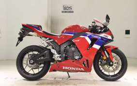 HONDA CBR600RR 2024 PC40
