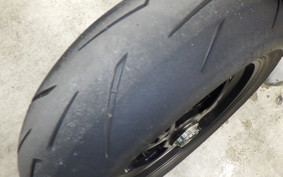 DUCATI STREETFIGHTER V4 S 2021