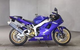 YAMAHA YZF-R1 RN04